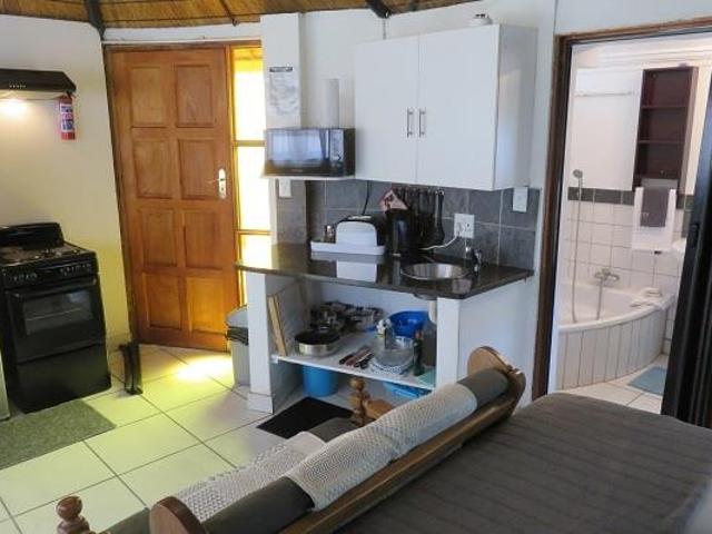 1 Bedroom Garden Cottage in Sandton Central