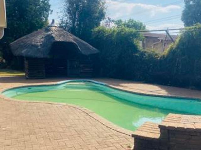 1 Bedroom Garden Cottage in Simmerfield
