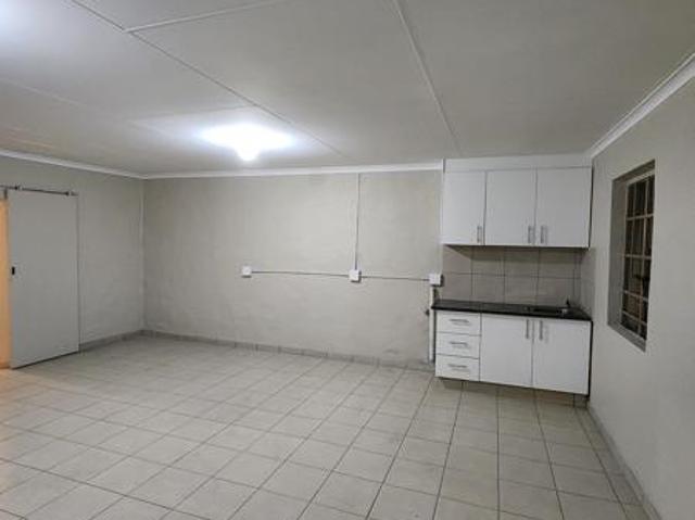 1 Bedroom Garden Cottage in Strubenvale