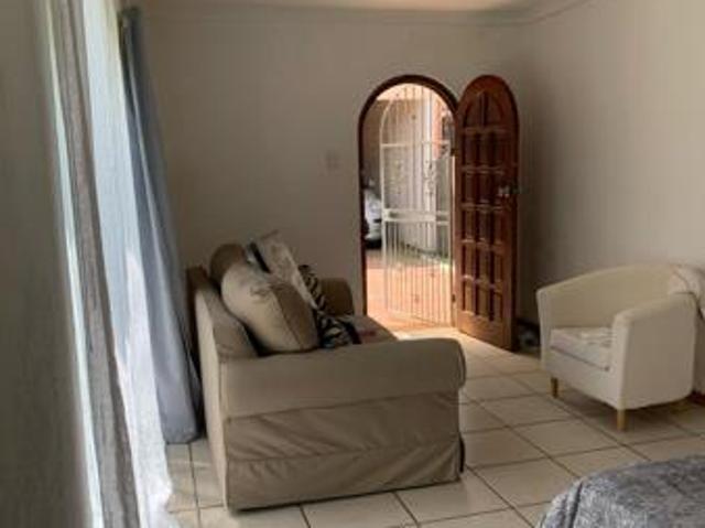 1 Bedroom Garden Cottage in Sunnyridge