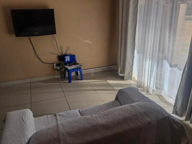 1 Bedroom Garden Cottage in Sunward Park