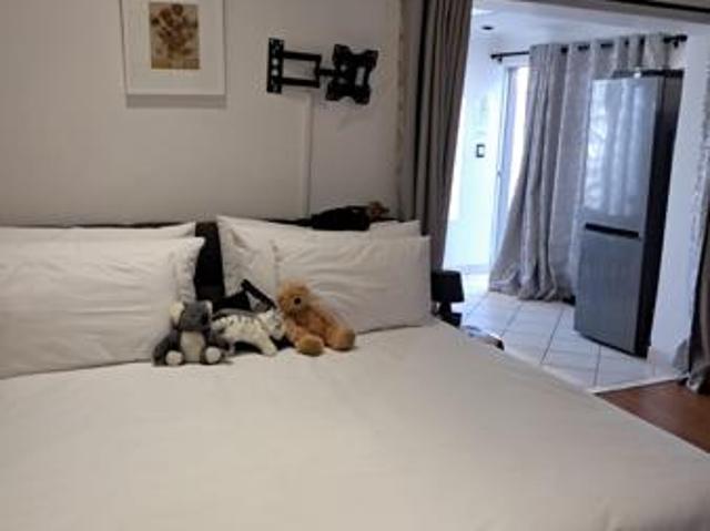 1 Bedroom Garden Cottage in Sydenham