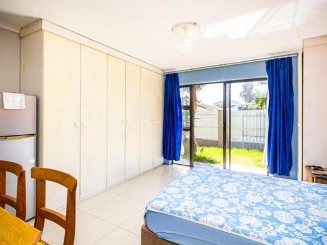 1 Bedroom Garden Cottage in Parklands