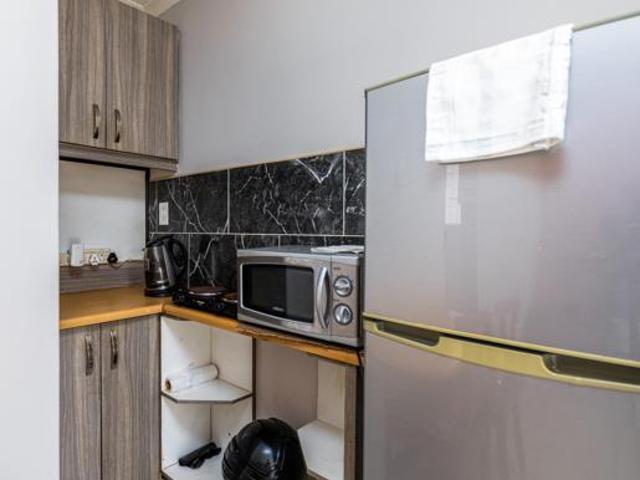 1 Bedroom Garden Cottage in Parklands