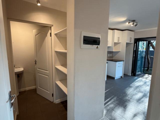 1 Bedroom Garden Cottage in Parkwood