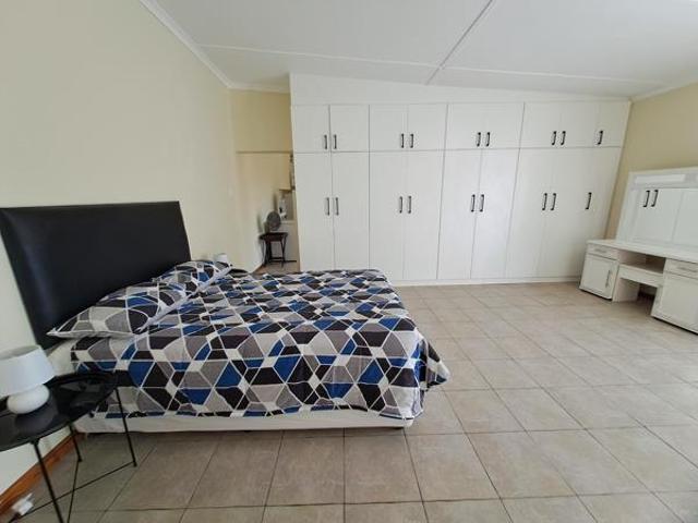 1 Bedroom Garden Cottage in Penford