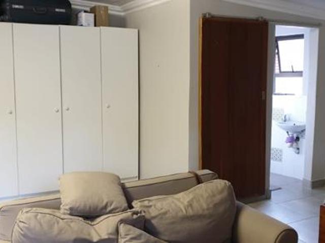 1 Bedroom Garden Cottage in Pierre van Ryneveld