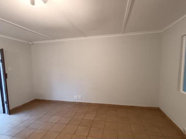 1 Bedroom Garden Cottage in Prestondale
