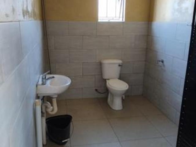 1 Bedroom Garden Cottage in Primrose