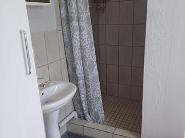 1 Bedroom Garden Cottage in Roodekrans