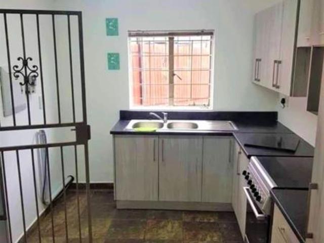 1 Bedroom Garden Cottage in Ravensklip