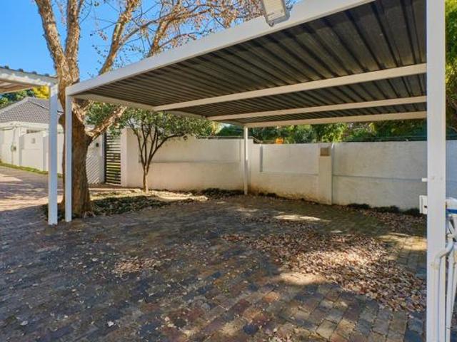 1 Bedroom Garden Cottage in Randpark