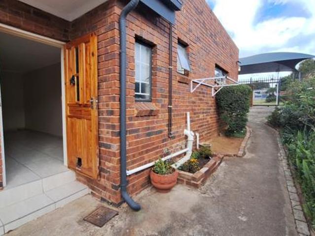 1 Bedroom Garden Cottage in Randpark Ridge