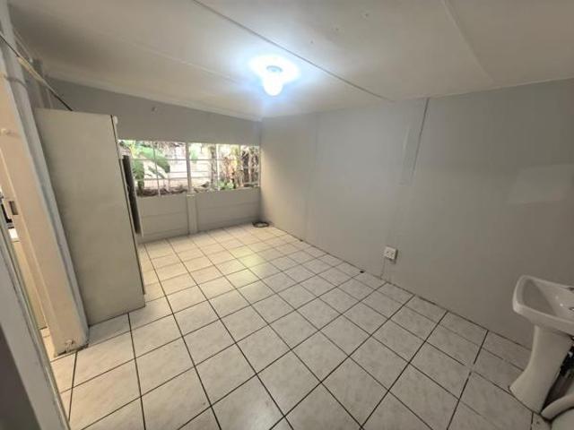 1 Bedroom Garden Cottage in Rembrandt Park