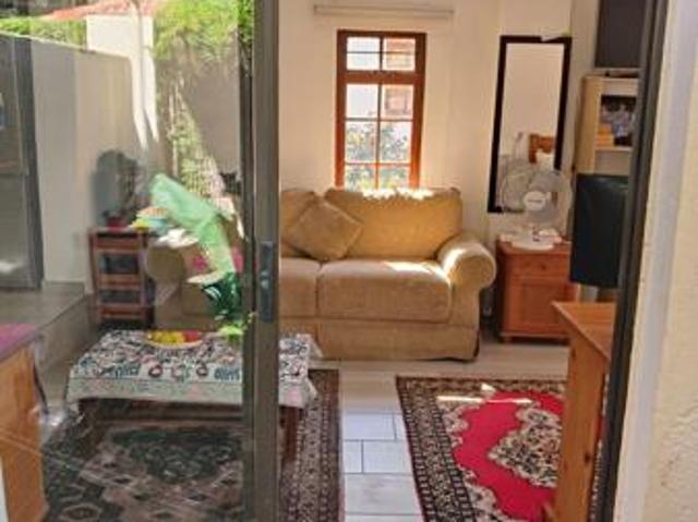 1 Bedroom Garden Cottage in Waterkloof Ridge