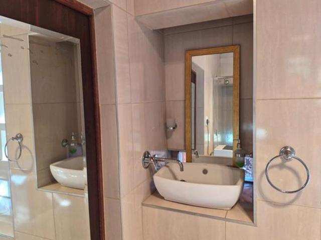1 Bedroom Garden Cottage in Wendywood