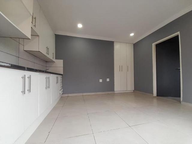 1 Bedroom Garden Cottage in Wentworth Park