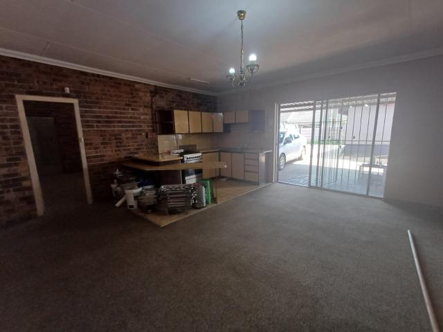 1 Bedroom Garden Cottage in Witpoortjie