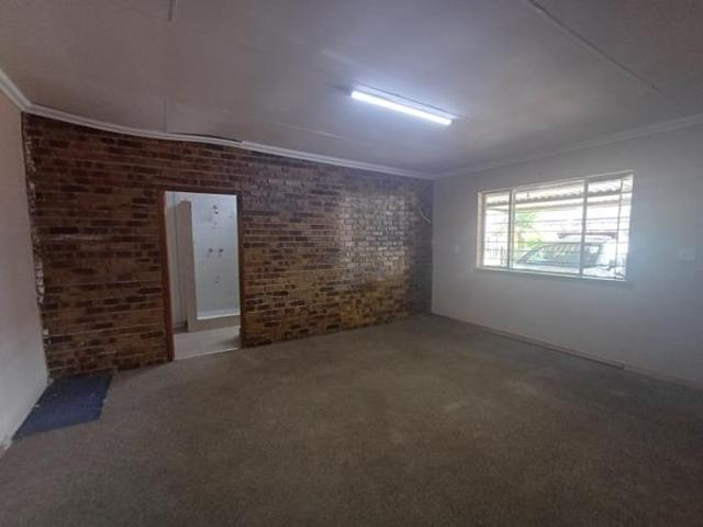 1 Bedroom Garden Cottage in Witpoortjie