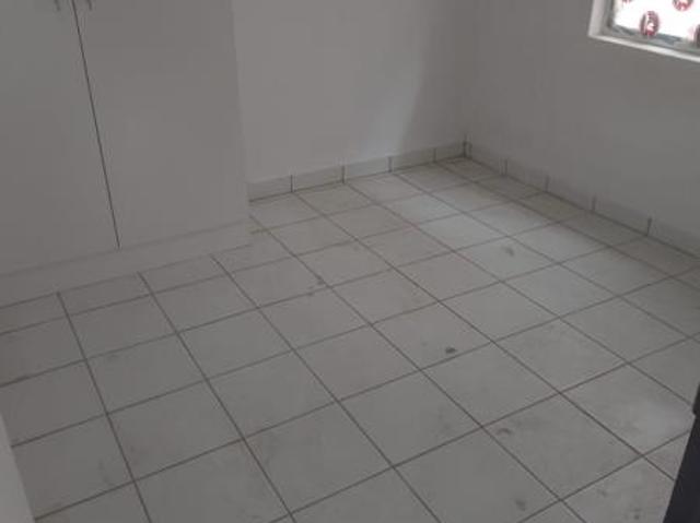 1 Bedroom Garden Cottage in The Hill
