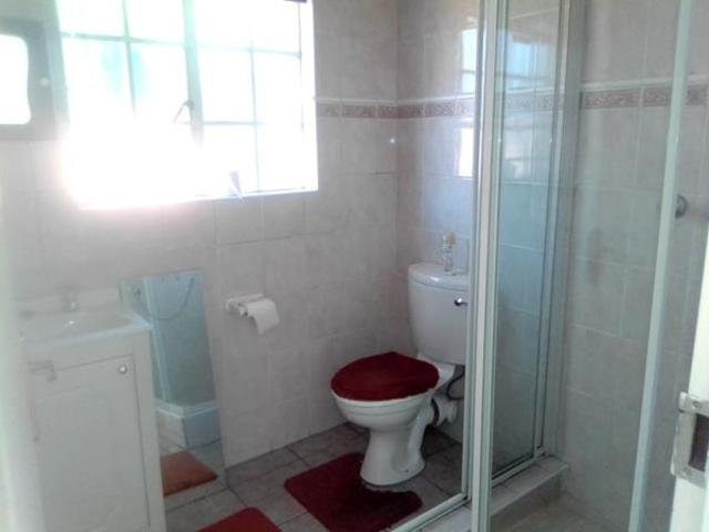 1 Bedroom Garden Cottage in Verwoerdpark