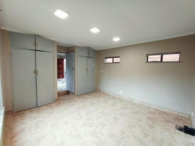 1 Bedroom Garden Cottage in Victory Park