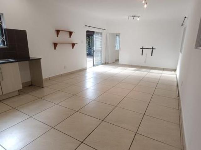 1 Bedroom Garden Cottage in Victory Park