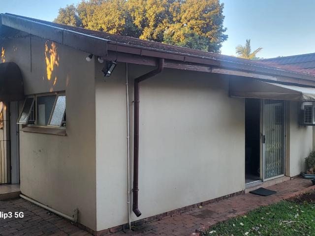 1 Bedroom Garden Cottage To Let in Magalieskruin