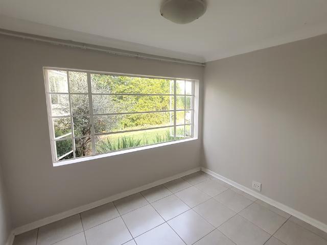 1 Bedroom Garden Cottage To Let in Norwood