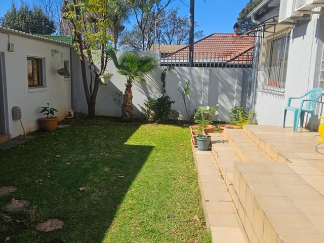 1 Bedroom Garden Cottage To Let in Norwood | Zareena Kara Properties