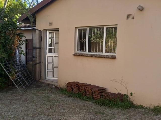 1 Bedroom Garden Cottage To Let in Bluff