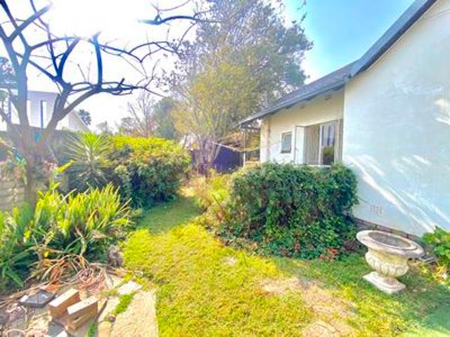 1 bedroom garden cottage to let in j.