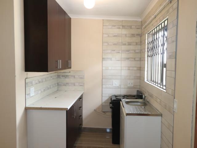 1 Bedroom Garden Cottage To Let in Kempton Park West