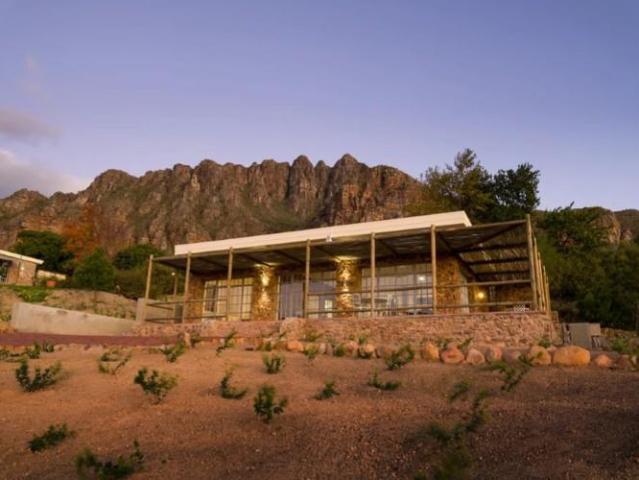 1 Bedroom Garden Cottage To Let in Klein Nederburg