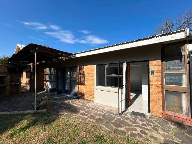 1 Bedroom GardenCottage to Rent in Bayswater