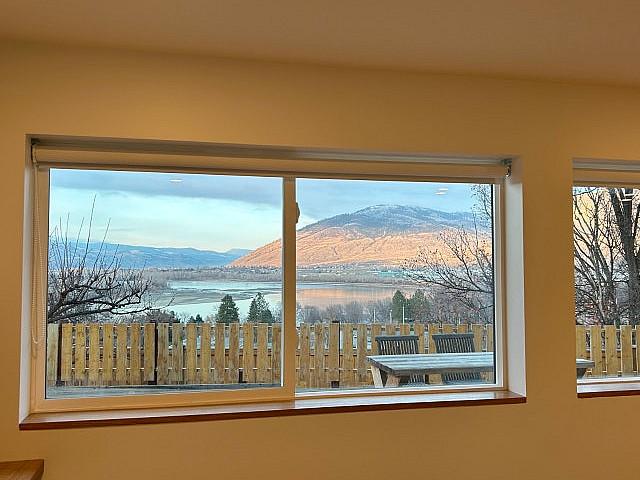 1 Bedroom Downtown Suite For Rent September 1