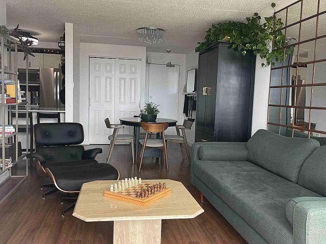 1 Bedroom + Den Condo | Top Floor Corner Unit | Downtown