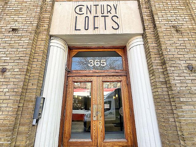 1 Bedroom Dundas St E And Parliament St