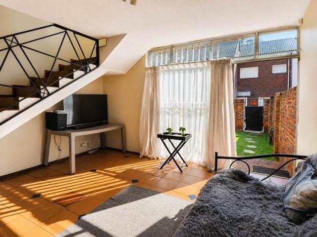 1 Bedroom Duplex in Pierre van Ryneveld