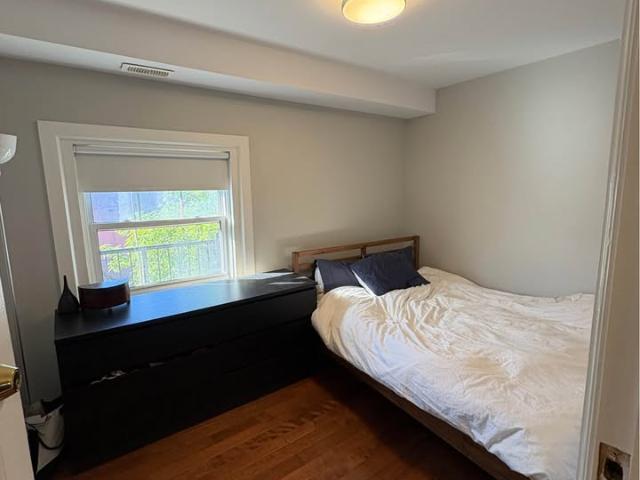1 bedroom for rent in a two bedroom apartment female