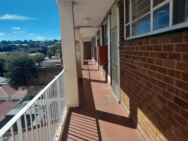 1 Bedroom Flat To Let in Alberton North