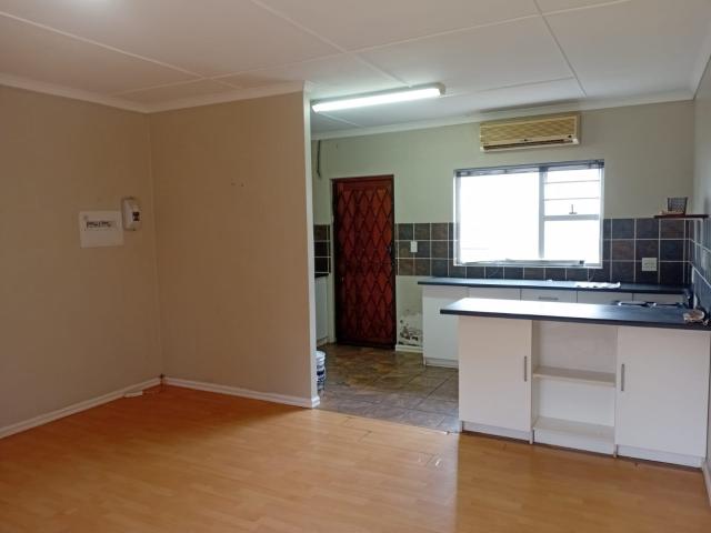 1 Bedroom Flat To Let in Beacon Bay