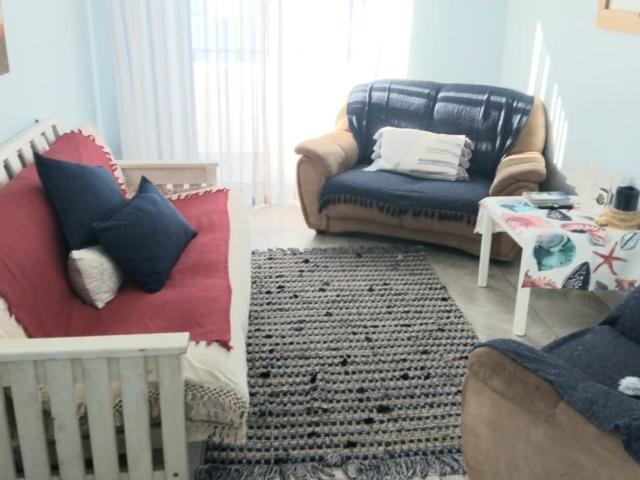 1 Bedroom Flat To Let in Blue Lagoon