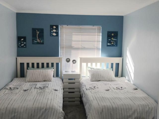 1 Bedroom Flat To Let in Blue Lagoon
