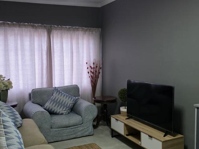 1 Bedroom Flat To Let in Mooinooi