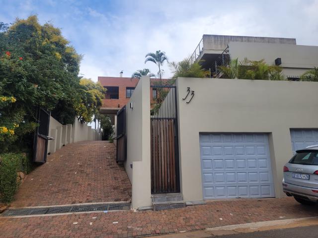 1 Bedroom Flat To Let in Morningside