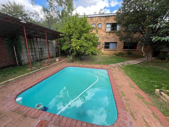1 Bedroom Flat To Let in Universitas