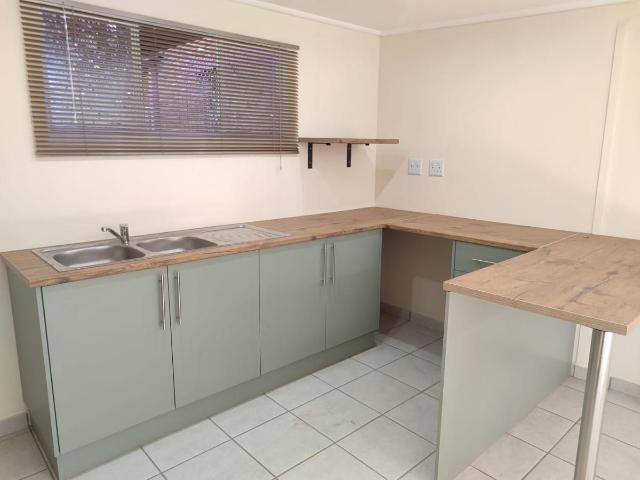 1 Bedroom flat to rent in Fichardt Park, Bloemfontein