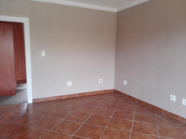 1 Bedroom flat to rent in George South