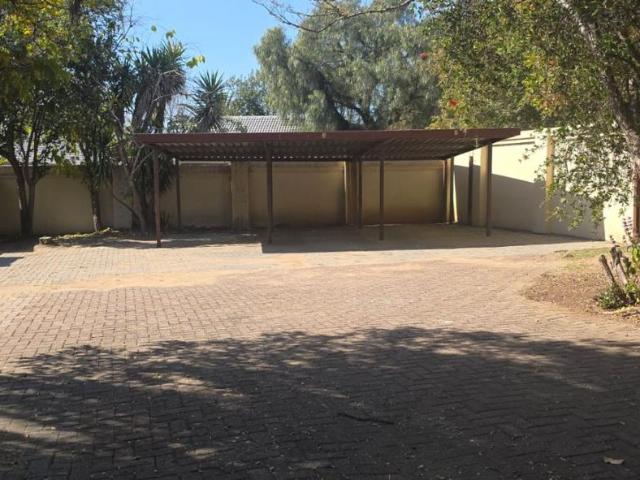 1 Bedroom flat to rent in Secunda